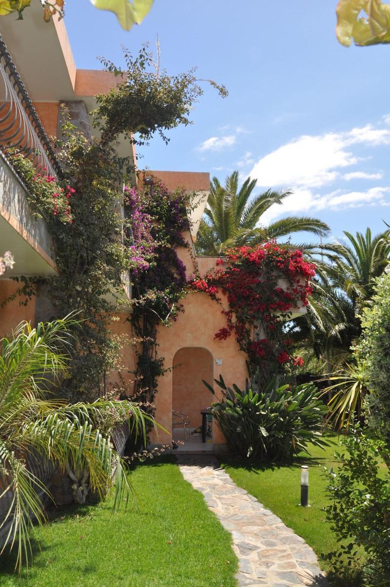 Palm Village Aparthotel Villasimius