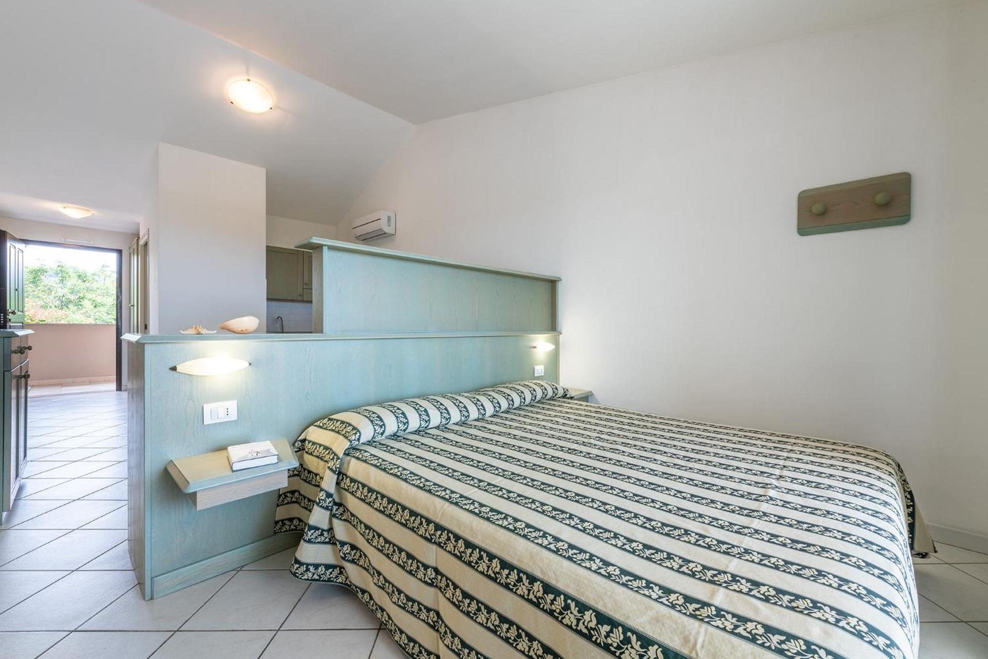 Palm Village Aparthotel 3*