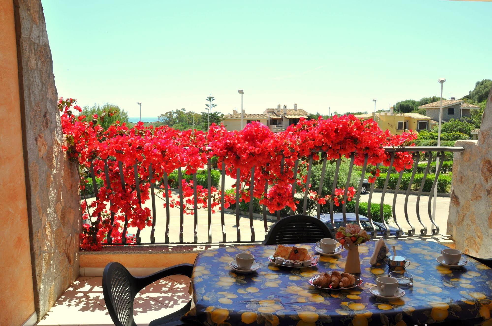 Palm Village Aparthotel